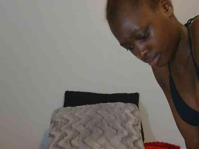 Melaninqueen19 webcam