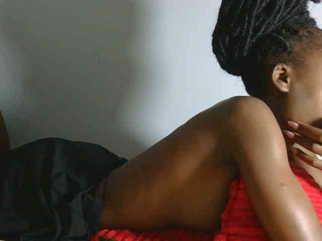 Melaninqueen19 webcam