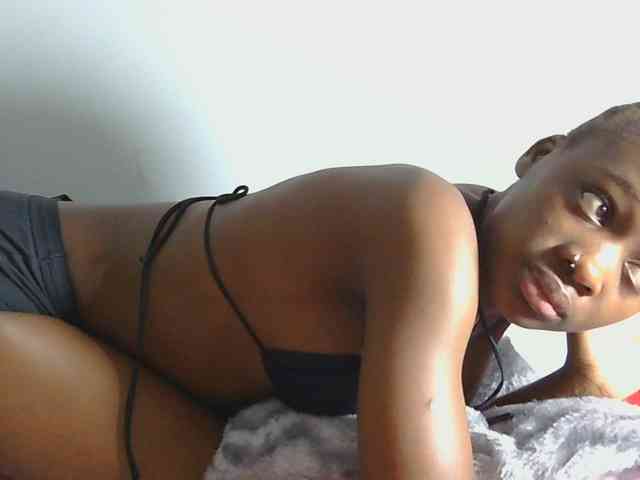 Melaninqueen19 webcam