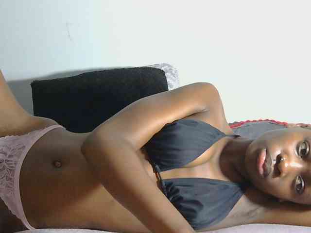 Melaninqueen19 webcam