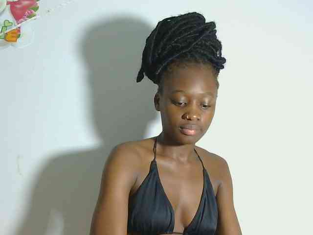 Melaninqueen19 webcam