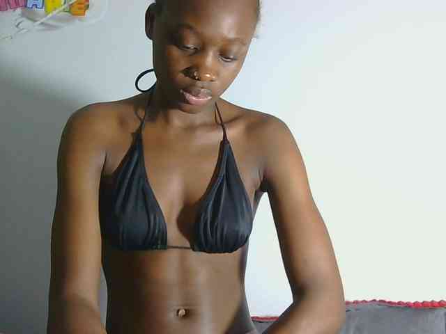 Melaninqueen19 webcam