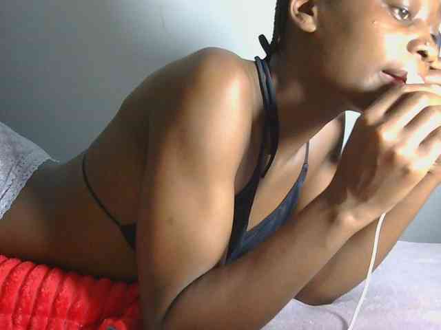 Melaninqueen19 webcam