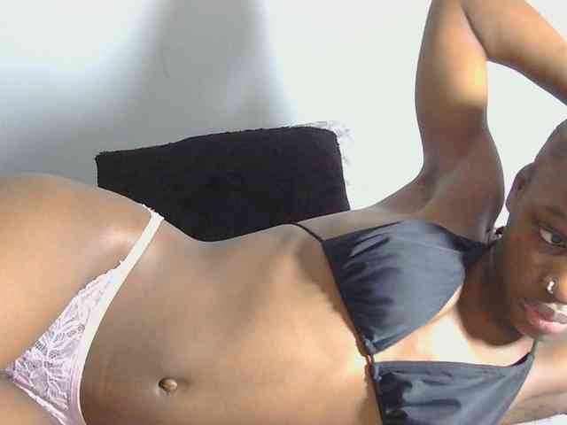 Melaninqueen19 webcam