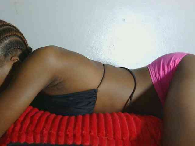 Melaninqueen19 webcam