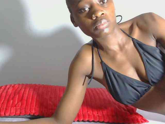 Melaninqueen19 webcam