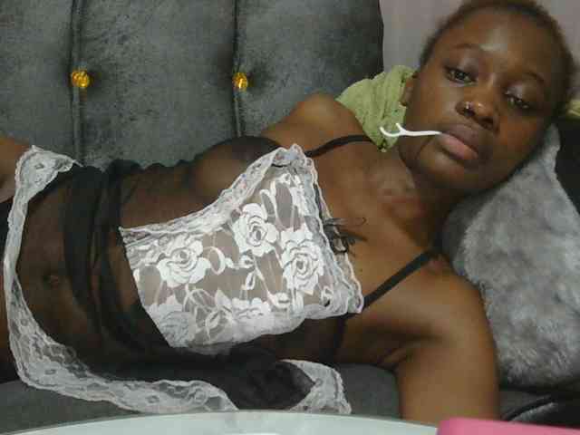 Melaninqueen19 webcam