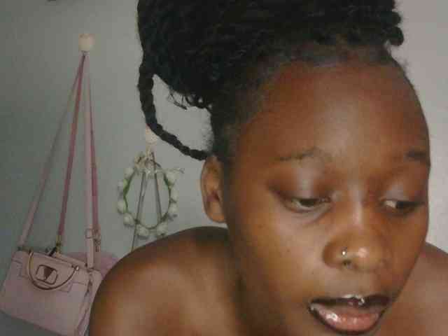 Melaninqueen19 webcam