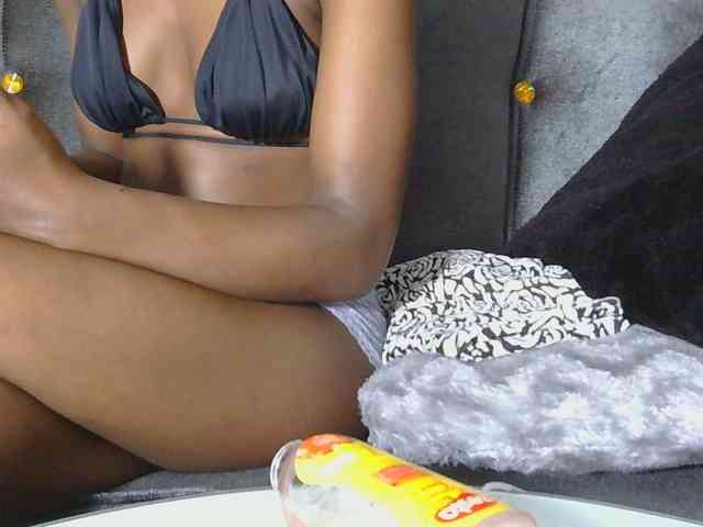 Melaninqueen19 webcam