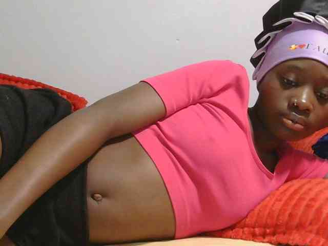 Melaninqueen19 webcam