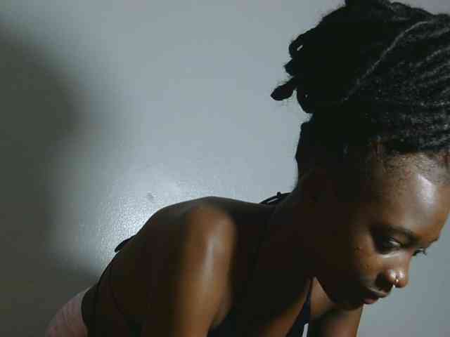 Melaninqueen19 webcam