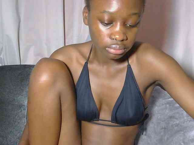 Melaninqueen19 webcam