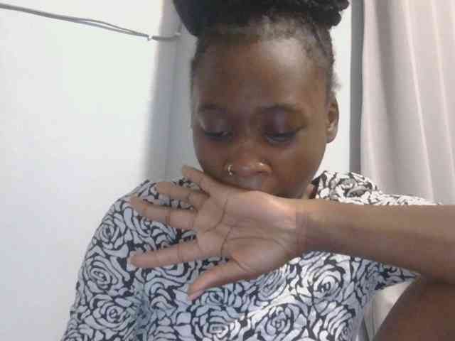 Melaninqueen19 webcam