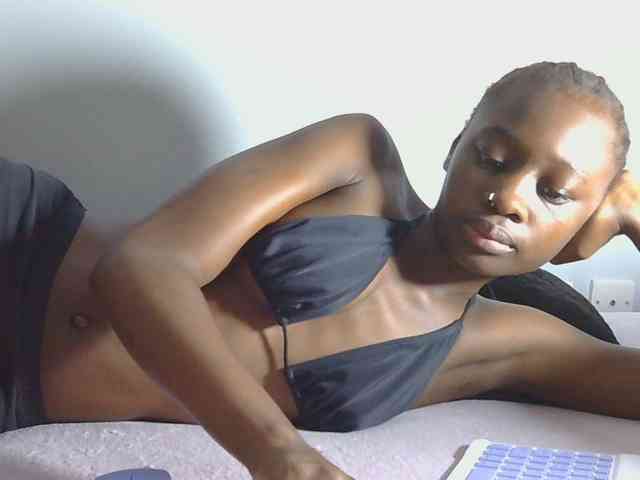 Melaninqueen19 webcam