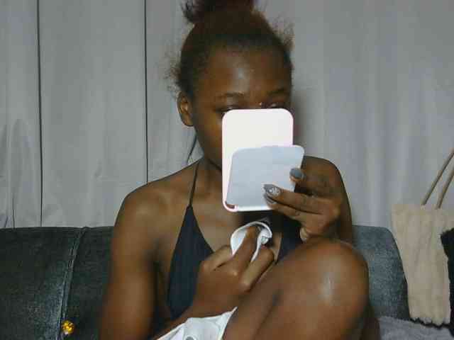 Melaninqueen19 webcam