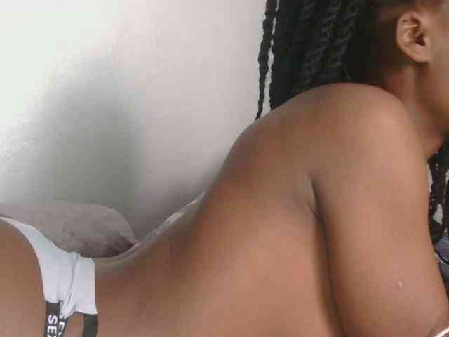 Melaninqueen19 webcam