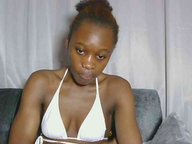 Melaninqueen19 webcam