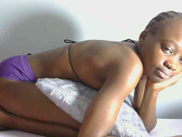 Melaninqueen19 webcam