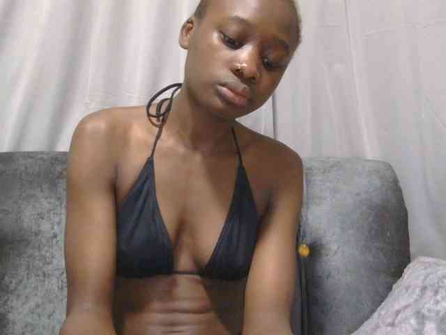 Melaninqueen19 webcam