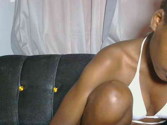 Melaninqueen19 webcam