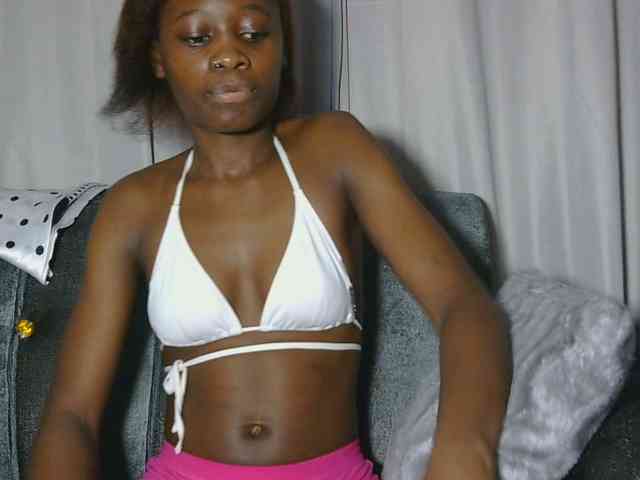 Melaninqueen19 webcam