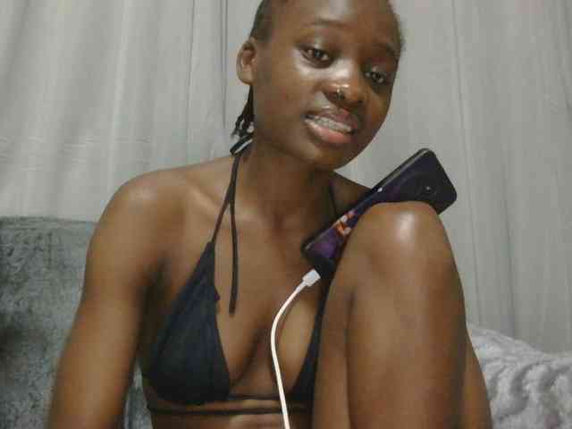 Melaninqueen19 webcam