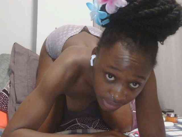 Melaninqueen19 webcam