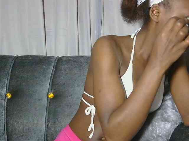 Melaninqueen19 webcam