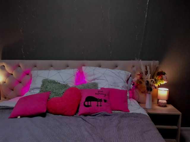 Malika-Scott's BongaCams show and profile