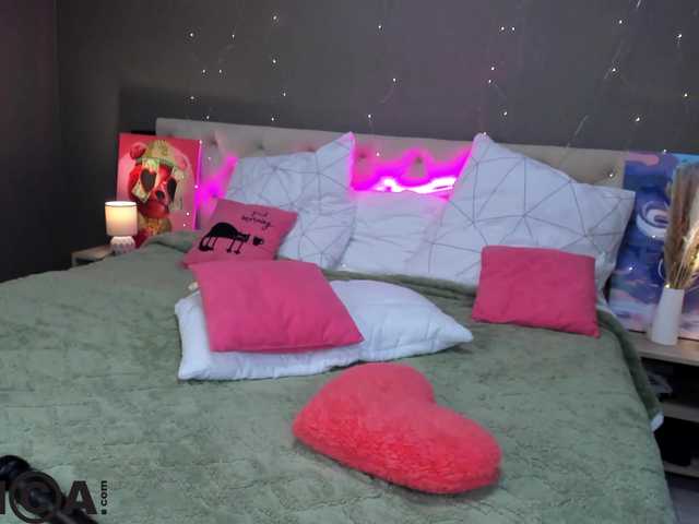 Malika-Scott's BongaCams show and profile