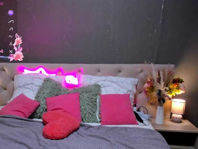 Malika-Scott's BongaCams show and profile