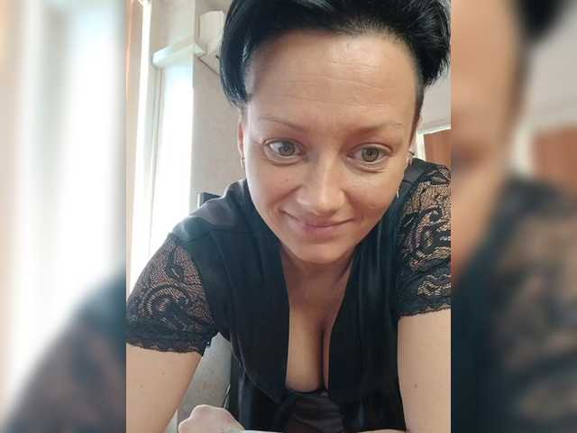 Dorisrus's BongaCams show and profile