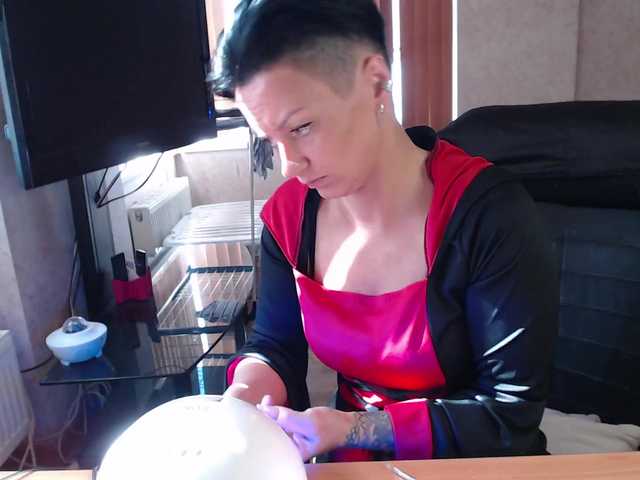 Dorisrus's BongaCams show and profile