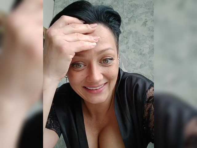 Dorisrus's BongaCams show and profile