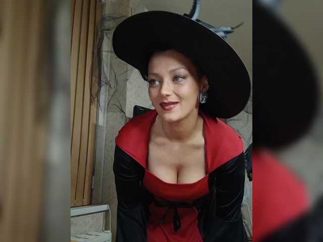 Dorisrus's BongaCams show and profile