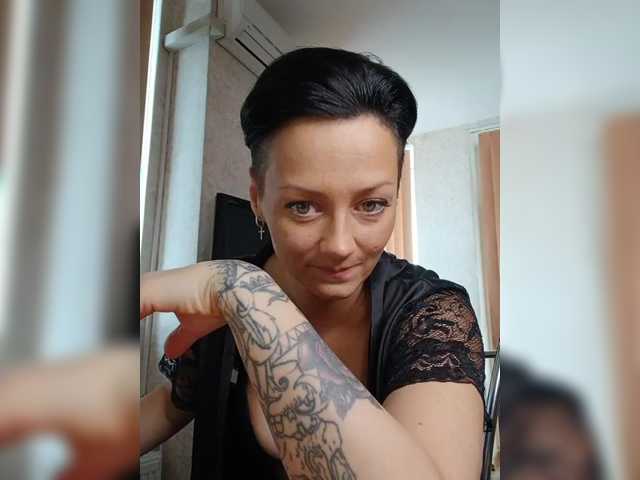 Dorisrus's BongaCams show and profile