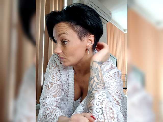 Dorisrus – webcam model profile photo