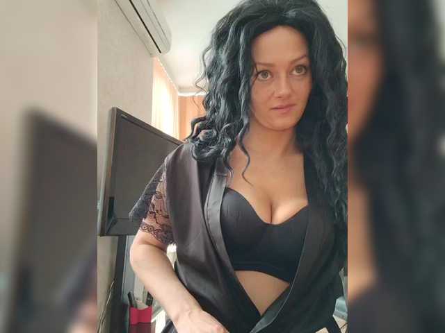 Dorisrus's BongaCams show and profile