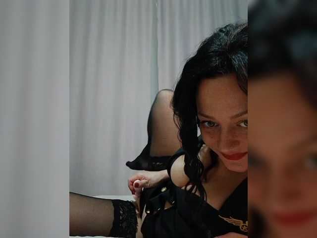 Dorisrus's BongaCams show and profile
