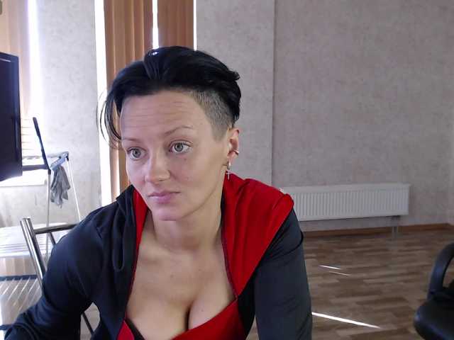 Dorisrus's BongaCams show and profile