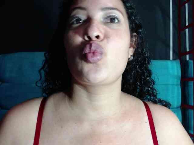 Lulu-Lynch69 Live Webcam on BongaCams