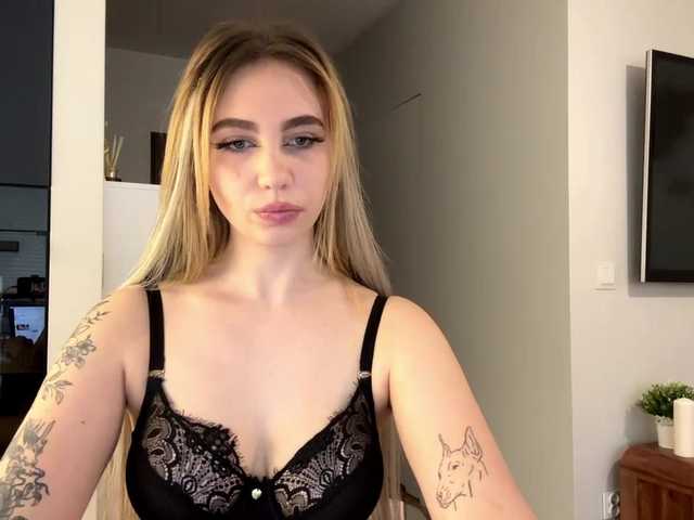 LilyHot