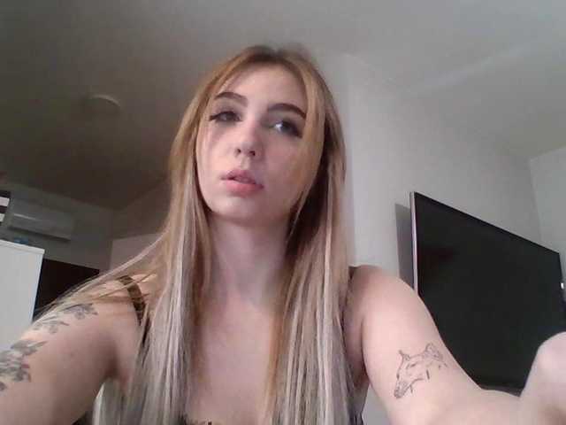 LilyHot from BongaCams