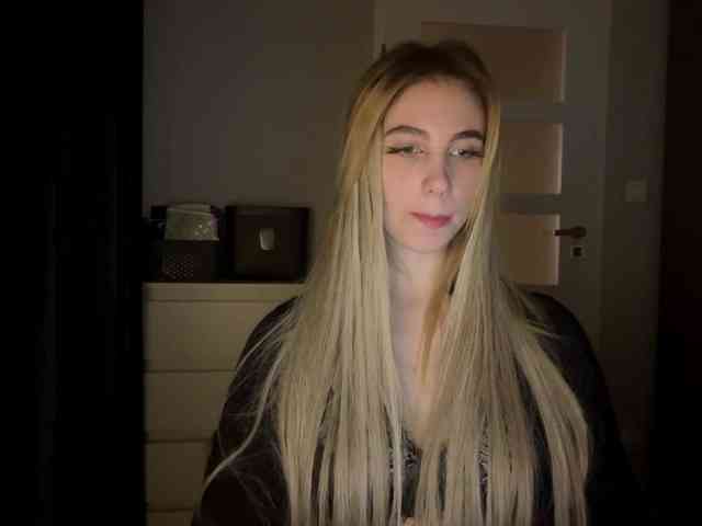 LilyHot webcam