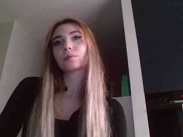 LilyHot webcam