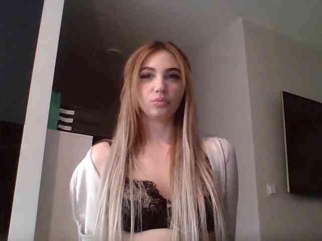LilyHot webcam