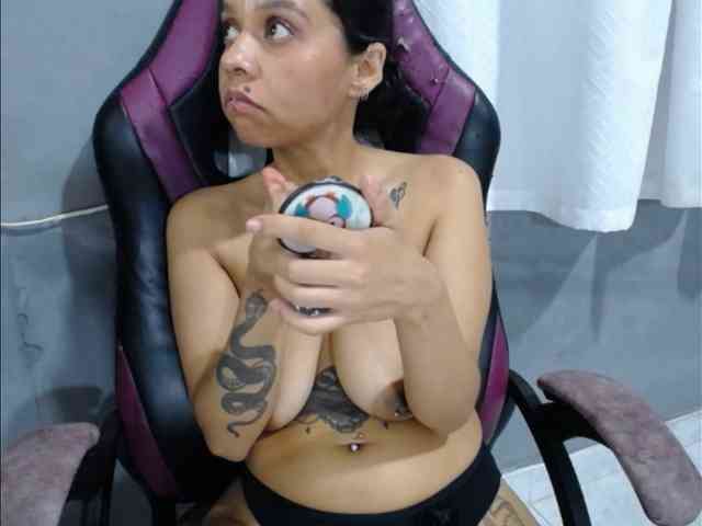 ladynemesis00 webcam