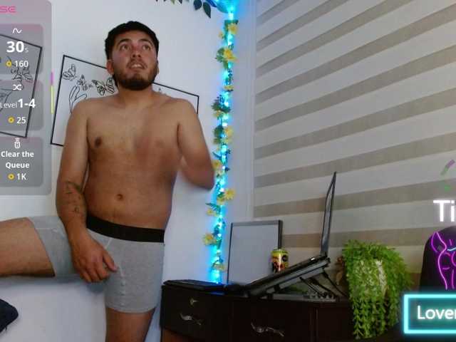 Antonella-Maiky — Horny secretary sucks cock