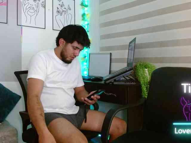 Antonella-Maiky webcam