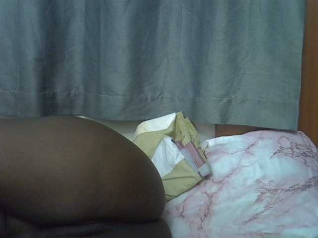 Sexxyboobs2's BongaCams show and profile